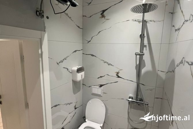 Shtepi me qera Apartament ne Tirane, 1+1, Mobilimi E mobiluar, Pagesa 700  Euro.