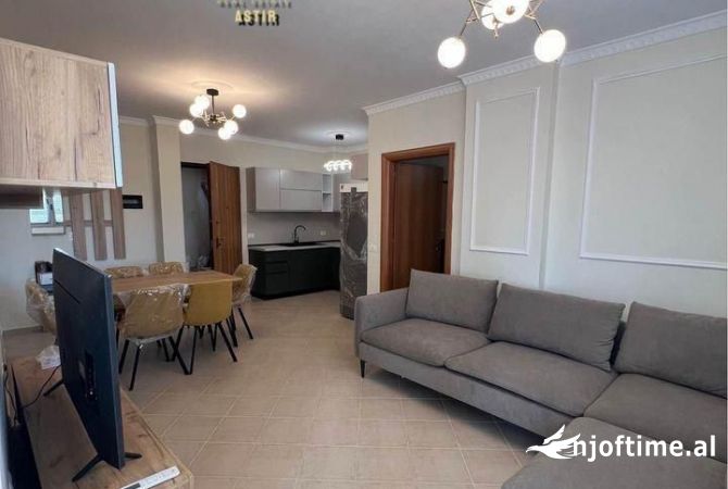 Shtepi me qera 3+1 ne Tirane - 650 Euro