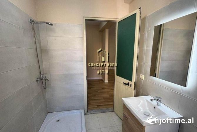 Shtepi ne shitje Apartament ne Tirane, 2+1, Mobilimi E mobiluar, Pagesa 115,000  Euro.
