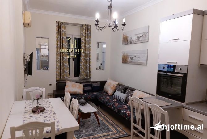 Shtepi me qera 2+1 ne Tirane - 720 Euro