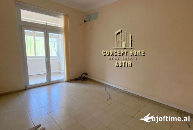 Ambient biznesi me qera 3+1 ne Tirane - 550 Euro