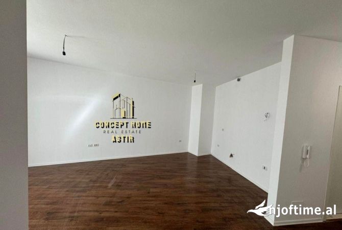 Ambient biznesi me qera 3+1 ne Tirane - 650 Euro