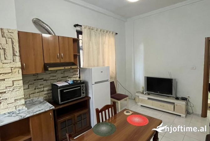 Shtepi me qera 1+1 ne Tirane - 550 Euro