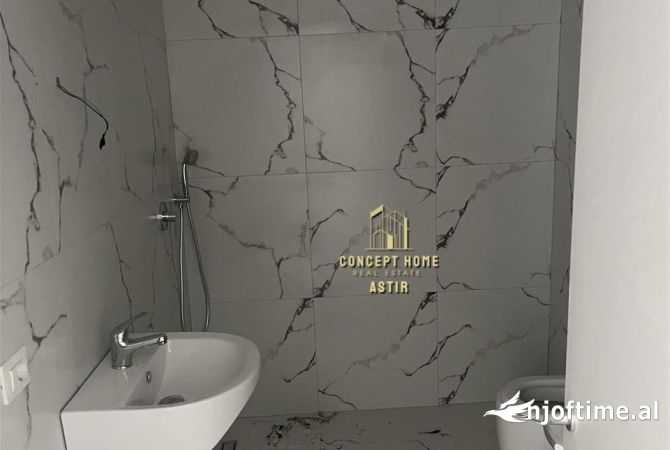 Ambient biznesi me qera 2+1 ne Tirane - 300 Euro