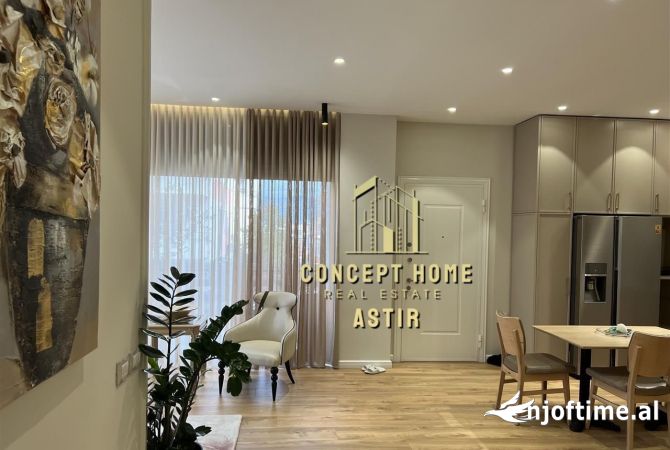 Shtepi me qera Apartament ne Tirane, 3+1, Mobilimi E mobiluar, Pagesa 950  Euro.