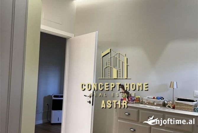 Shtepi me qera Apartament ne Tirane, 3+1, Mobilimi E mobiluar, Pagesa 950  Euro.
