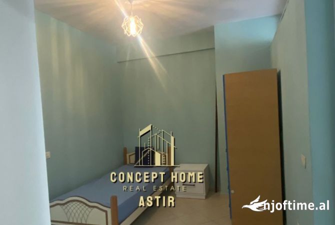 Shtepi ne shitje Apartament ne Tirane, 2+1, Mobilimi E mobiluar, Pagesa 100,000  Euro.