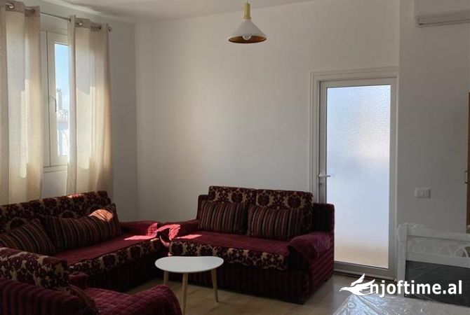 Shtepi me qera 1+1 ne Tirane - 500 Euro