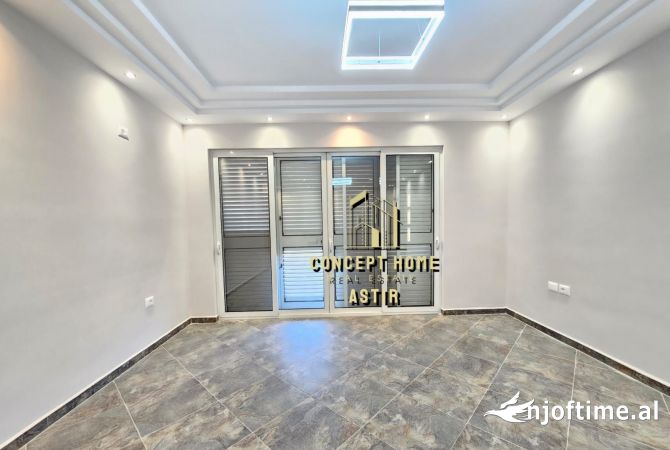 Shtepi ne shitje Apartament ne Tirane, 3+1, Mobilimi E mobiluar, Pagesa 155,000  Euro.
