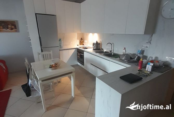 Shtepi me qera 2+1 ne Tirane - 450 Euro