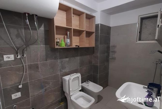 Shtepi me qera 1+1 ne Tirane - 270 Euro