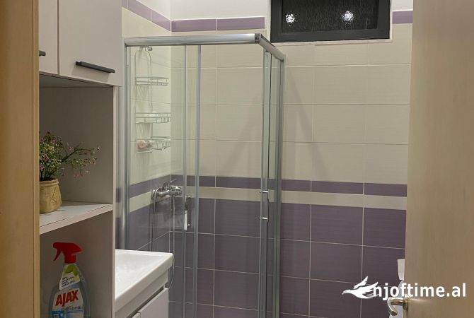 Shtepi me qera 1+1 ne Tirane - 450 Euro