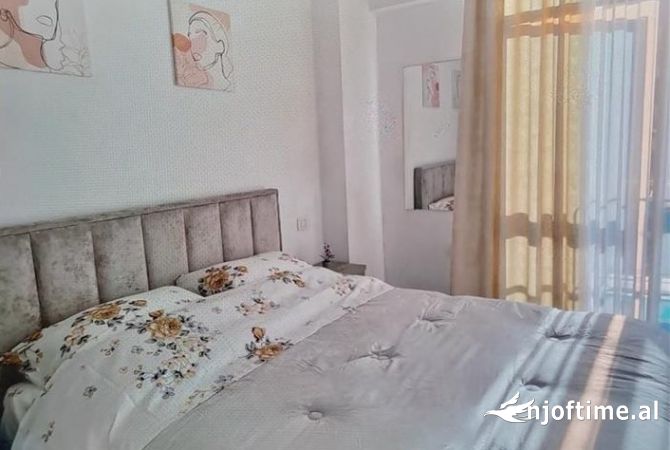 Shtepi me qera Apartament ne Tirane, 2+1, Mobilimi E mobiluar, Pagesa 600  Euro.