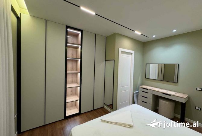 Shtepi me qera 2+1 ne Tirane - 750 Euro