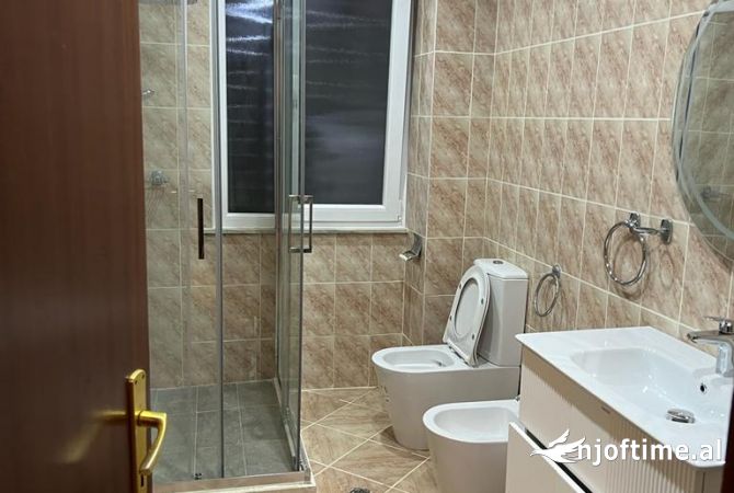 Shtepi me qera 2+1 ne Tirane - 500 Euro