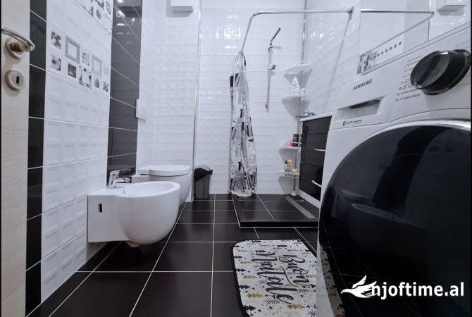 Shtepi me qera Apartament ne Tirane, 1+1, Mobilimi E mobiluar, Pagesa 650  Euro.