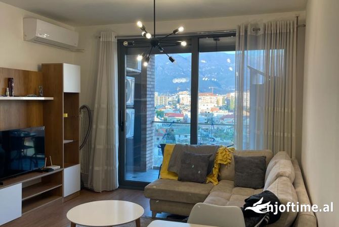 Shtepi me qera 2+1 ne Tirane - 600 Euro