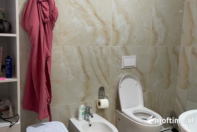 Shtepi me qera 2+1 ne Tirane - 600 Euro
