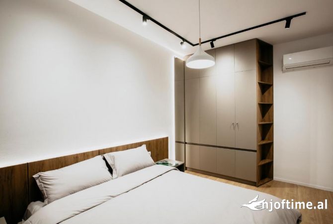 Shtepi me qera Apartament ne Tirane, 1+1, Mobilimi E mobiluar, Pagesa 800  Euro.