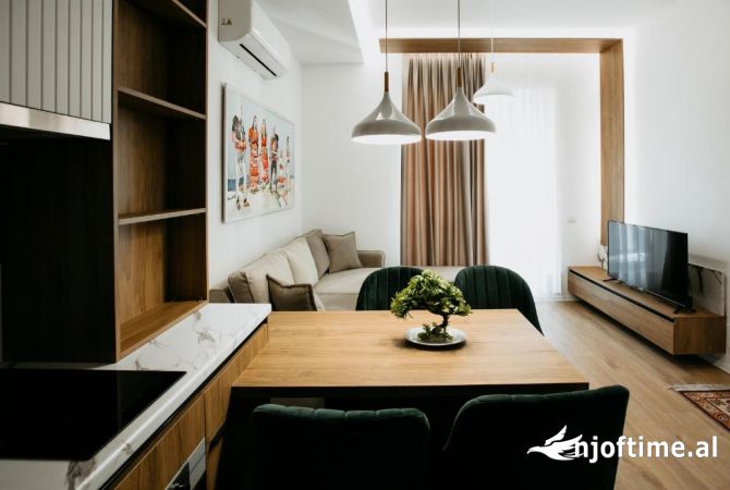 Shtepi me qera Apartament ne Tirane, 1+1, Mobilimi E mobiluar, Pagesa 800  Euro.