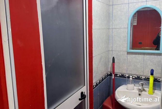 Ambient biznesi ne shitje 1+1 ne Tirane - 105,000 Euro