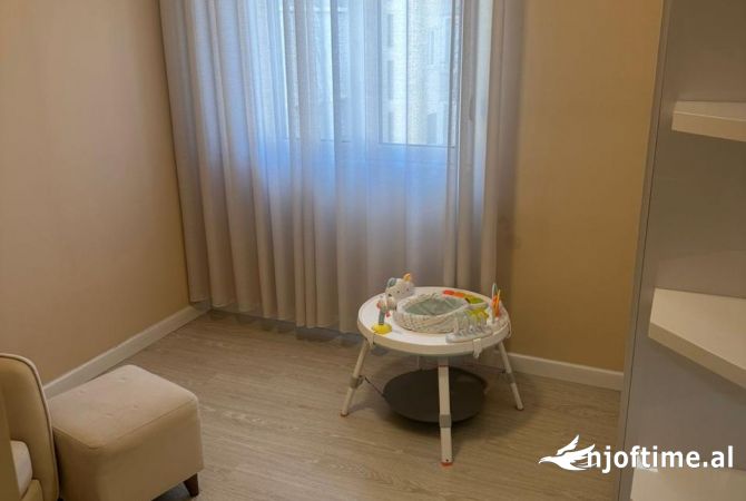 Shtepi me qera 2+1 ne Tirane - 700 Euro