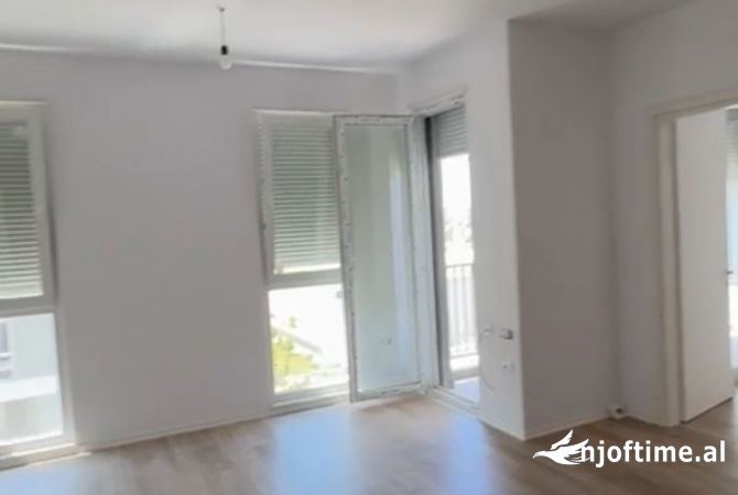 Shtepi me qera 1+1 ne Tirane - 300 Euro