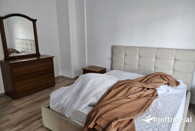 Shtepi me qera 3+1 ne Tirane - 700 Euro
