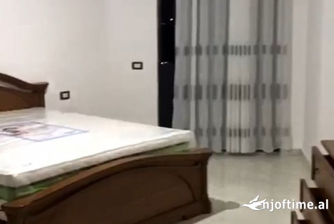 Shtepi me qera 2+1 ne Tirane - 450 Euro