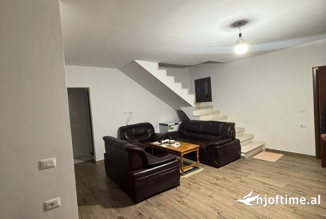Shtepi ne shitje 3+1 ne Tirane - 180,000 Euro