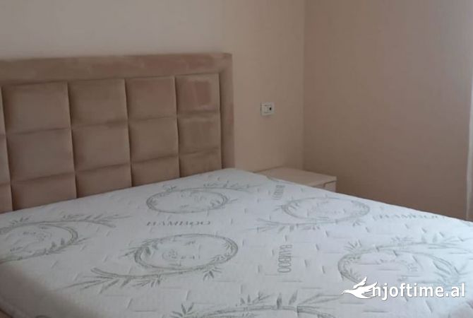Shtepi me qera 2+1 ne Tirane - 550 Euro
