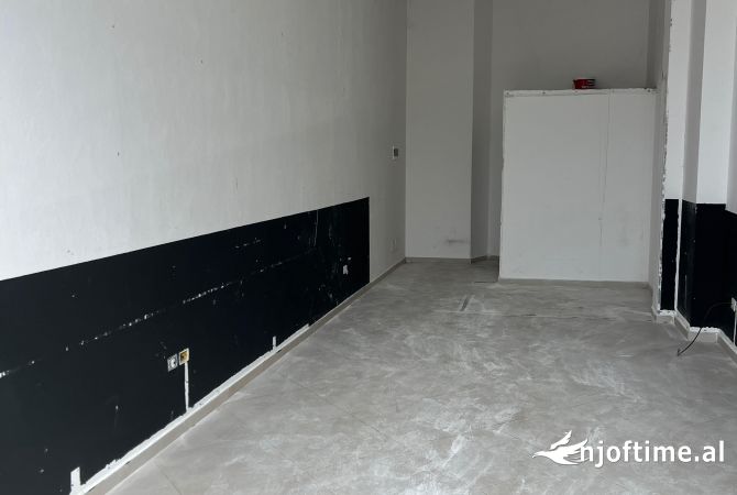 Ambient biznesi me qera 1+1 ne Tirane - 500 Euro
