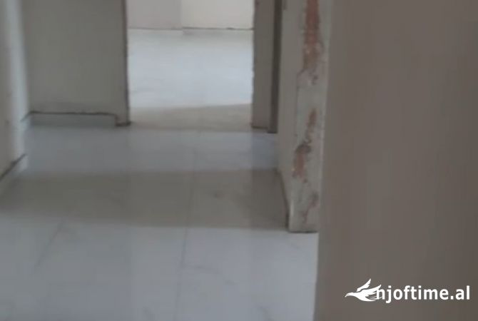 Shtepi ne shitje 2+1 ne Tirane - 90,000 Euro