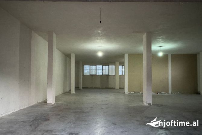 Ambient biznesi ne shitje 1+1 ne Tirane - 380,000 Euro