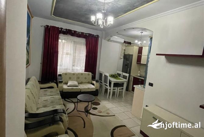 Shtepi me qera 2+1 ne Tirane - 45,000 Leke
