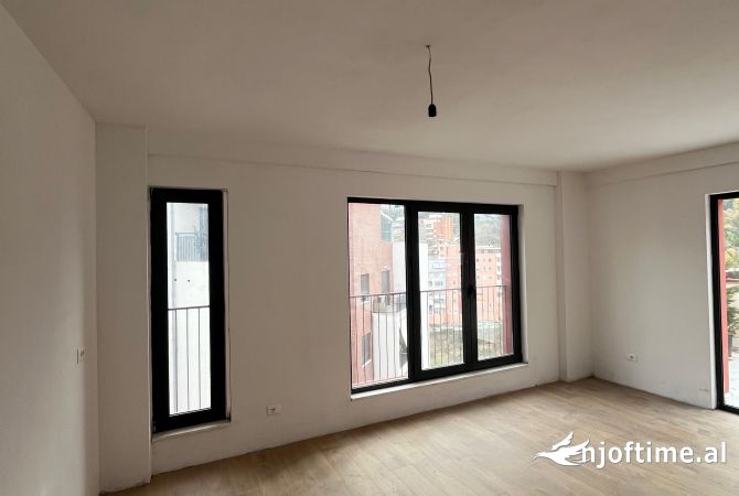 Shtepi ne shitje 3+1 ne Tirane - 306,000 Euro