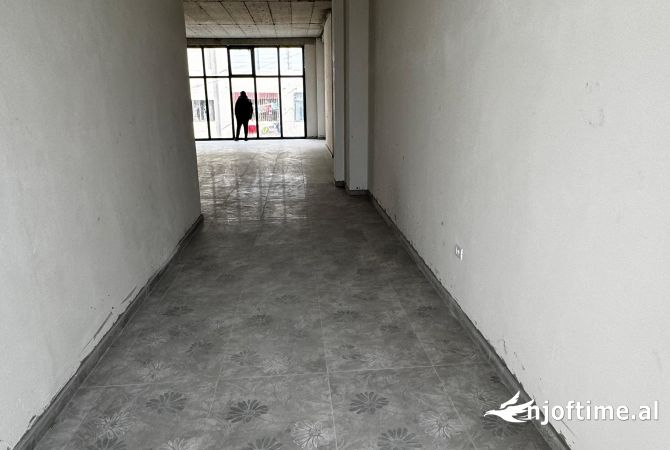 Ambient biznesi me qera 1+1 ne Tirane - 1,800 Euro