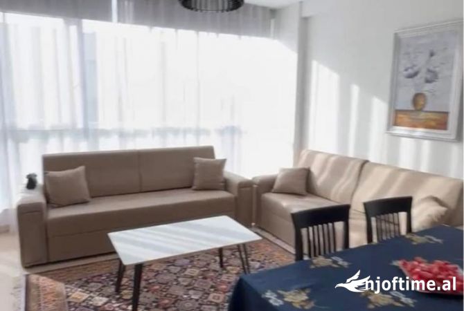 Shtepi me qera 1+1 ne Tirane - 50,000 Leke