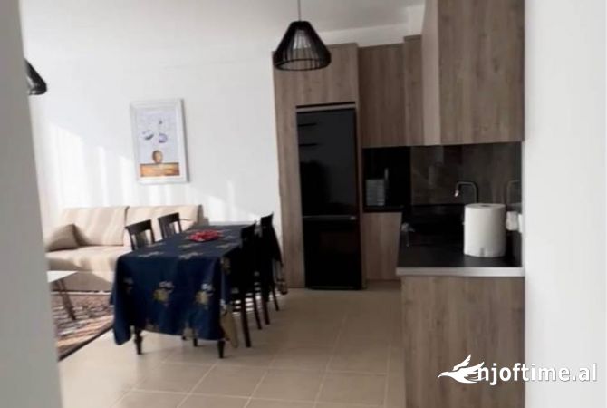 Shtepi me qera 1+1 ne Tirane - 50,000 Leke
