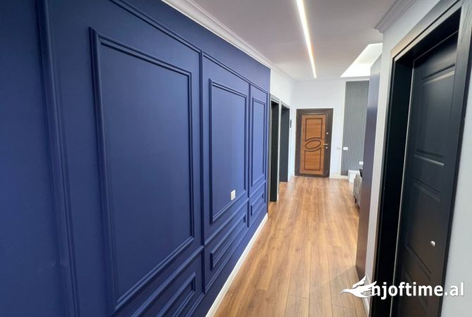 Attic (top floor of the roof) for sale in Durres 2+1, Furnished