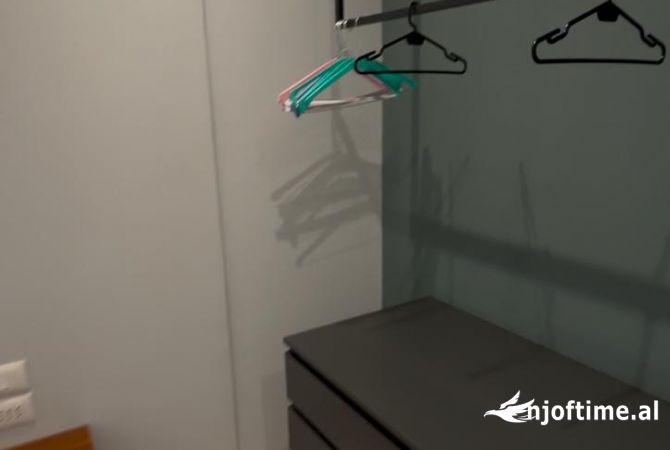 Shtepi me qera Apartament ne Tirane, 1+1, Mobilimi E mobiluar, Pagesa 1,500  Euro.