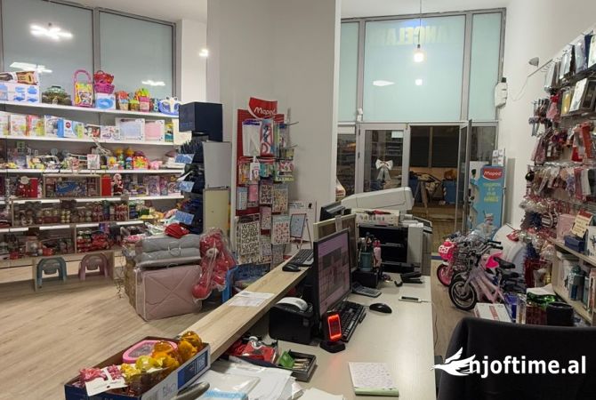 Ambient biznesi ne shitje 3+1 ne Tirane - 2,000,000 Leke