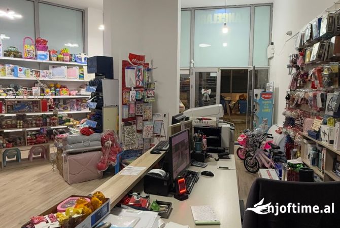 Ambient biznesi ne shitje 3+1 ne Tirane - 2,000,000 Leke