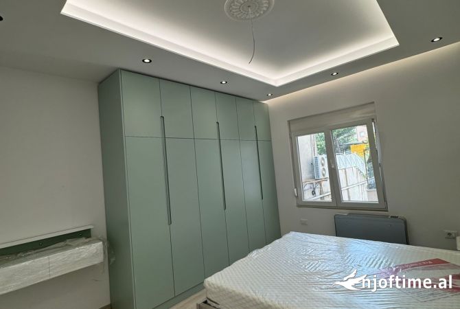 Shtepi me qera Apartament ne Tirane, 2+1, Mobilimi E mobiluar, Pagesa 500  Euro.