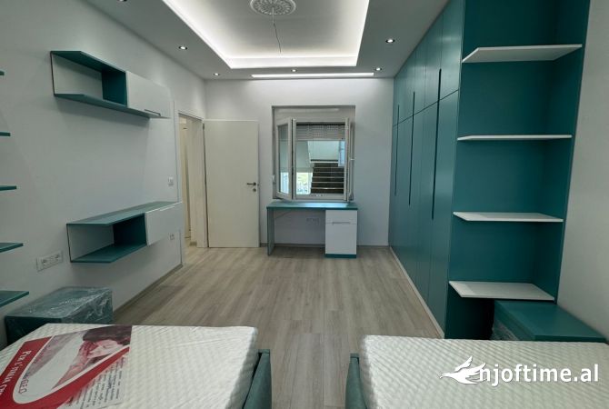 Shtepi me qera Apartament ne Tirane, 2+1, Mobilimi E mobiluar, Pagesa 500  Euro.