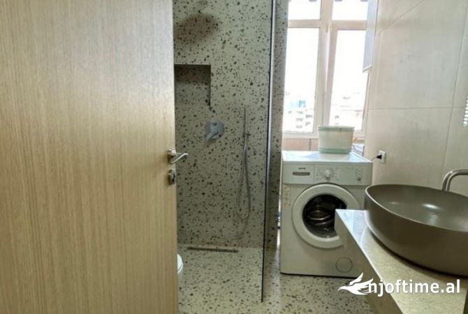 Shtepi me qera Garsoniere ne Tirane - 38,000 Leke