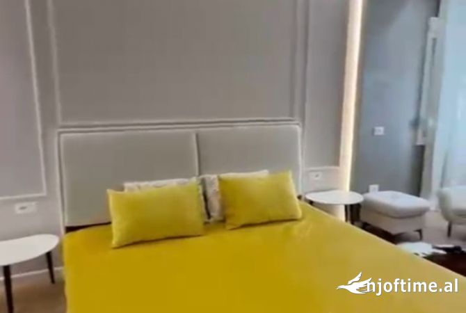 Shtepi me qera 2+1 ne Tirane - 2,200 Euro