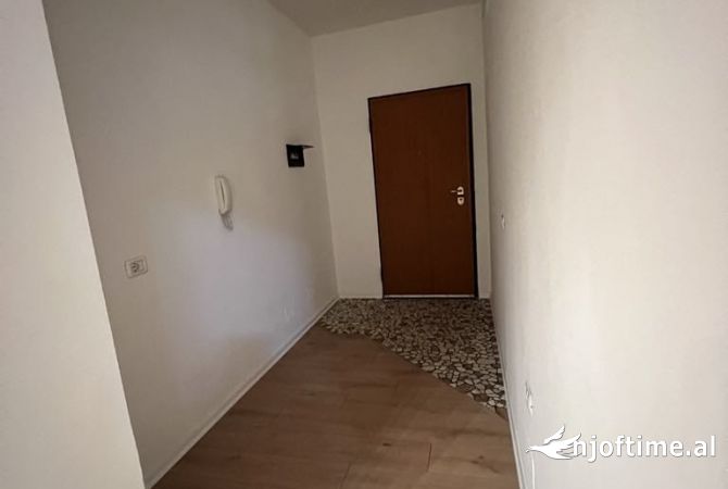 Shtepi me qera 2+1 ne Tirane - 600 Euro