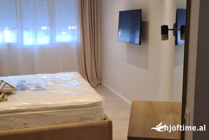 Shtepi me qera 2+1 ne Tirane - 800 Euro