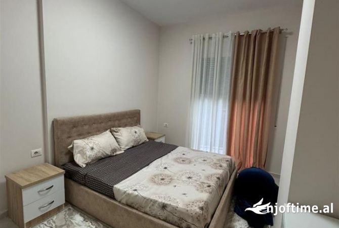 Shtepi me qera 1+1 ne Tirane - 450 Euro